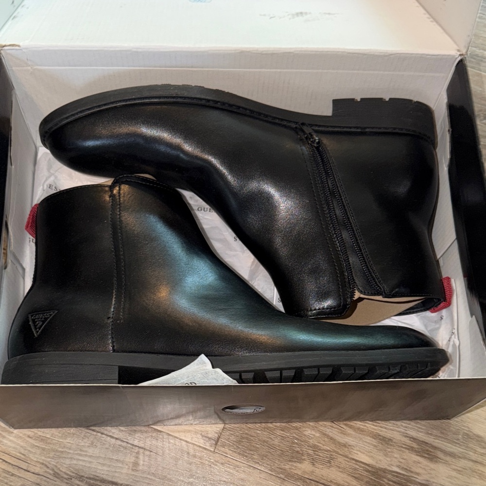 Guess Men's Black Leather Chukka Boots with Side Zip Detail